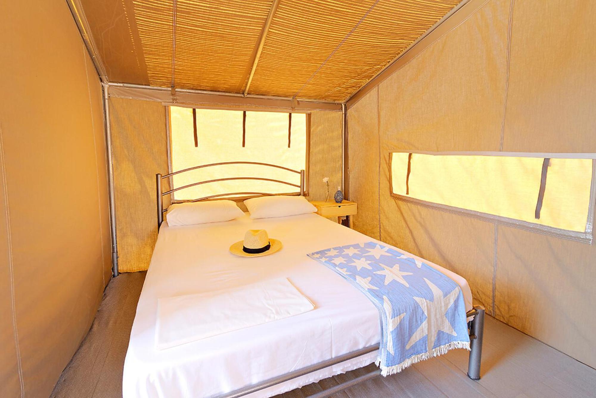 Armenistis Camping & Bungalows Sarti Habitación foto
